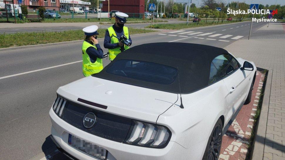 Pędził ponad 120 km/h w terenie zabudowanym