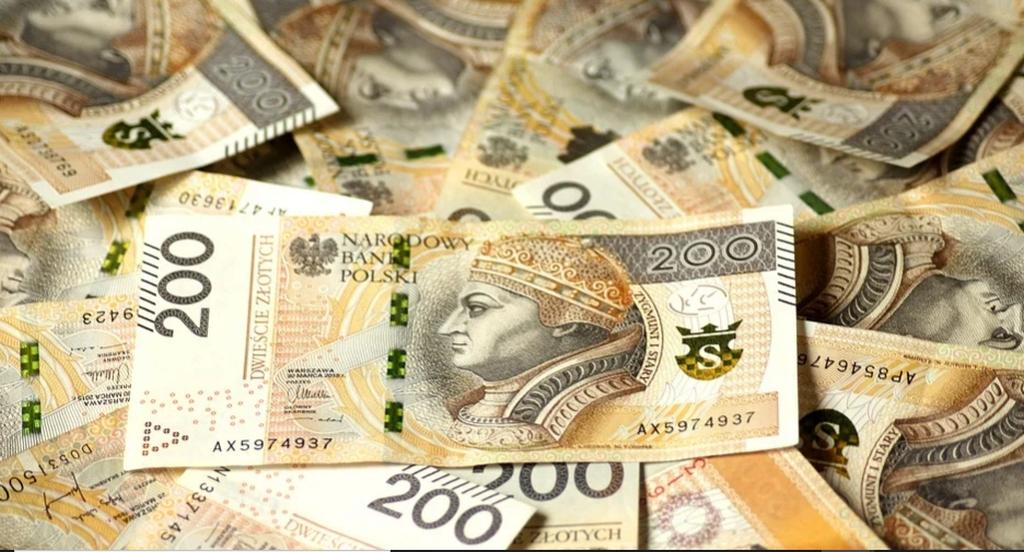Zainwestował 3 zł. Wygrał 10 tys. razy tyle