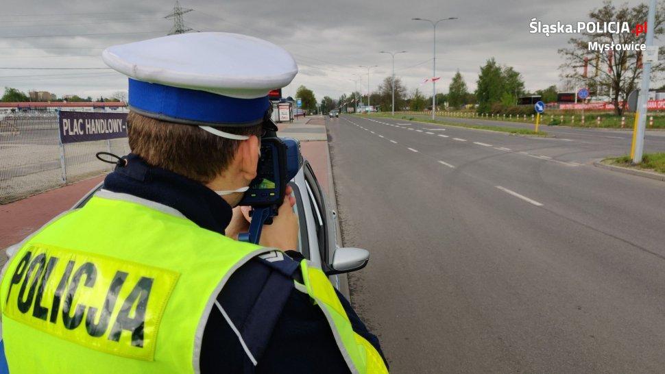 Jechał ponad 100 km/h w obszarze zabudowanym. Stracił prawo jazdy