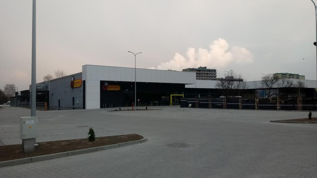 Przy Brzęczki Park powstanie myjnia?