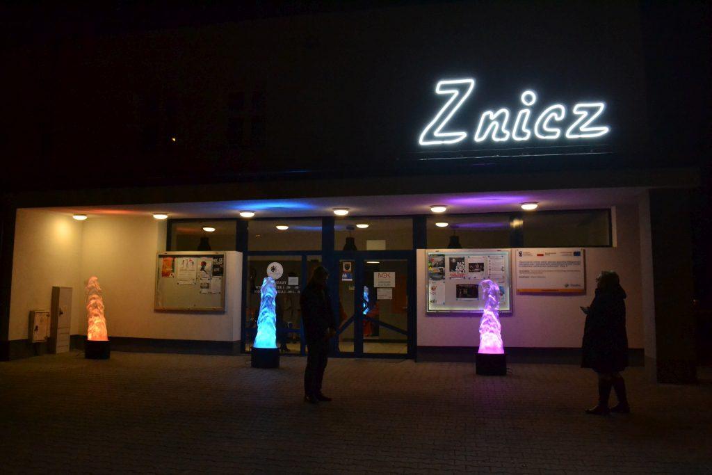 Co kryje się za tajemniczą ścianą w Kultowym Kinoteatrze Znicz?