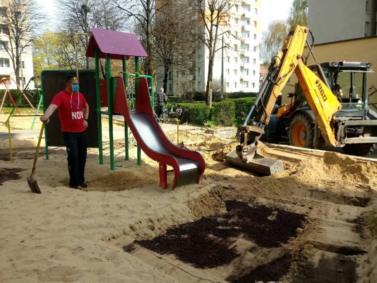 Nowy piasek w piaskownicach