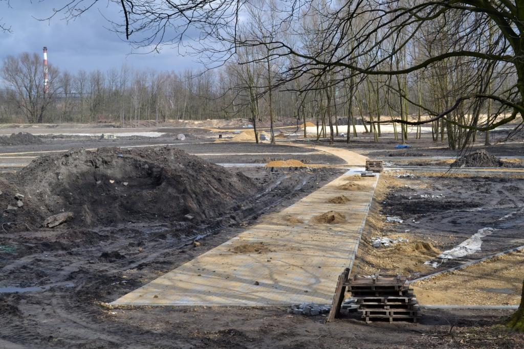 Na Promenadzie widać postępy prac