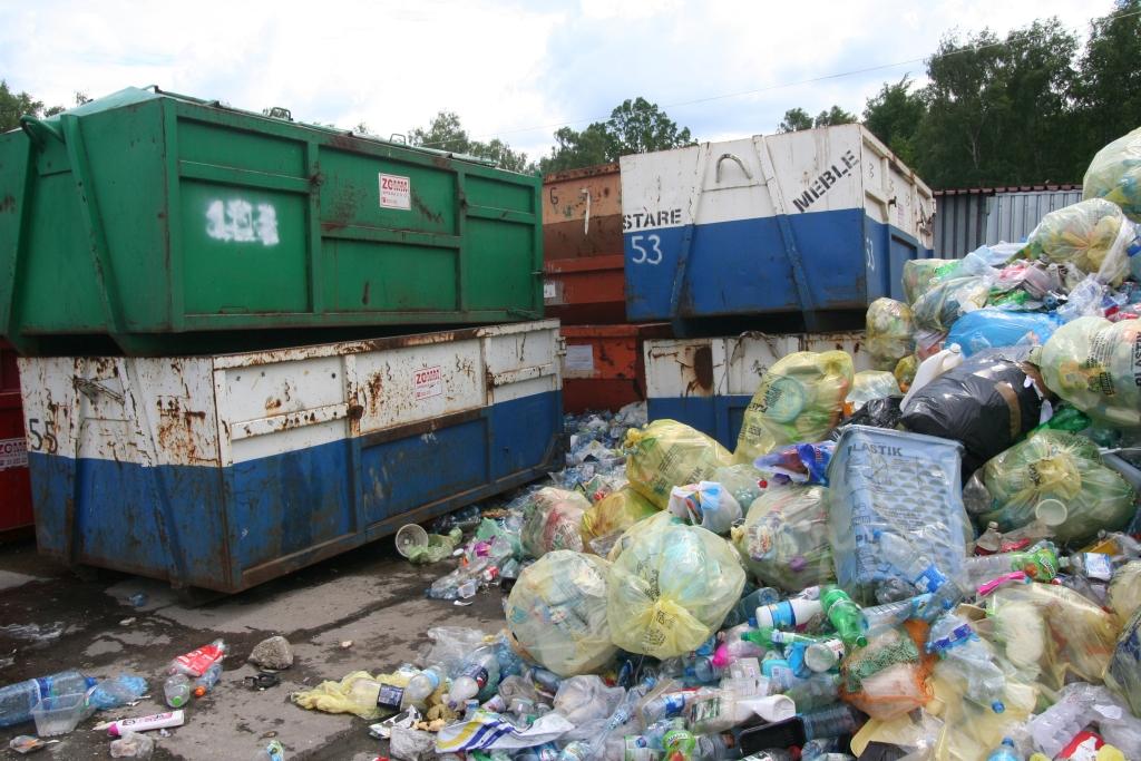 Podwyżki za śmieci wracają na sesję