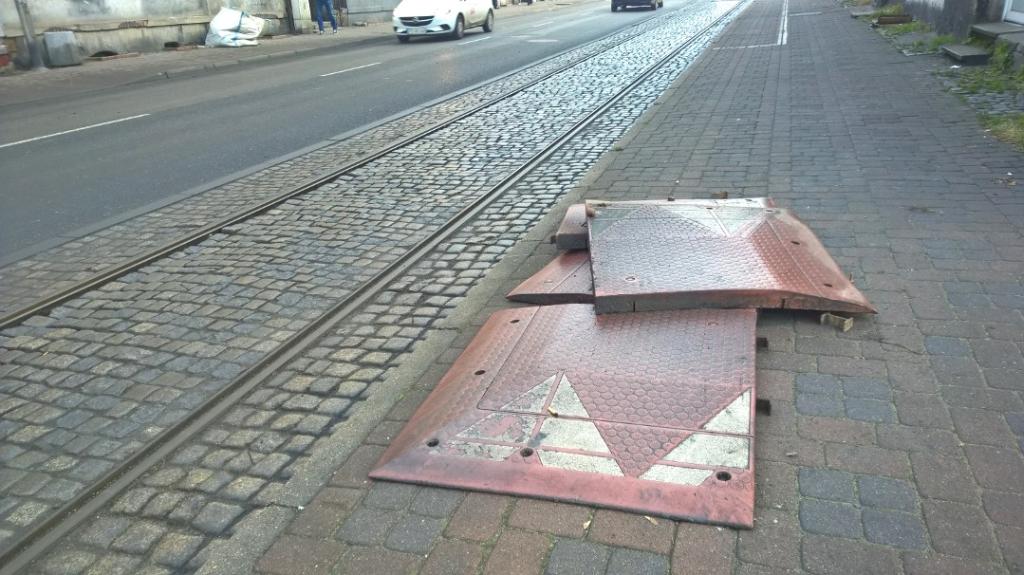 Spowalniacz na Świerczyny się rozleciał