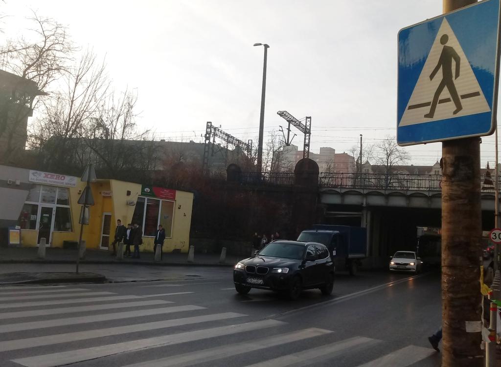 Pieszy potrącony na pasach
