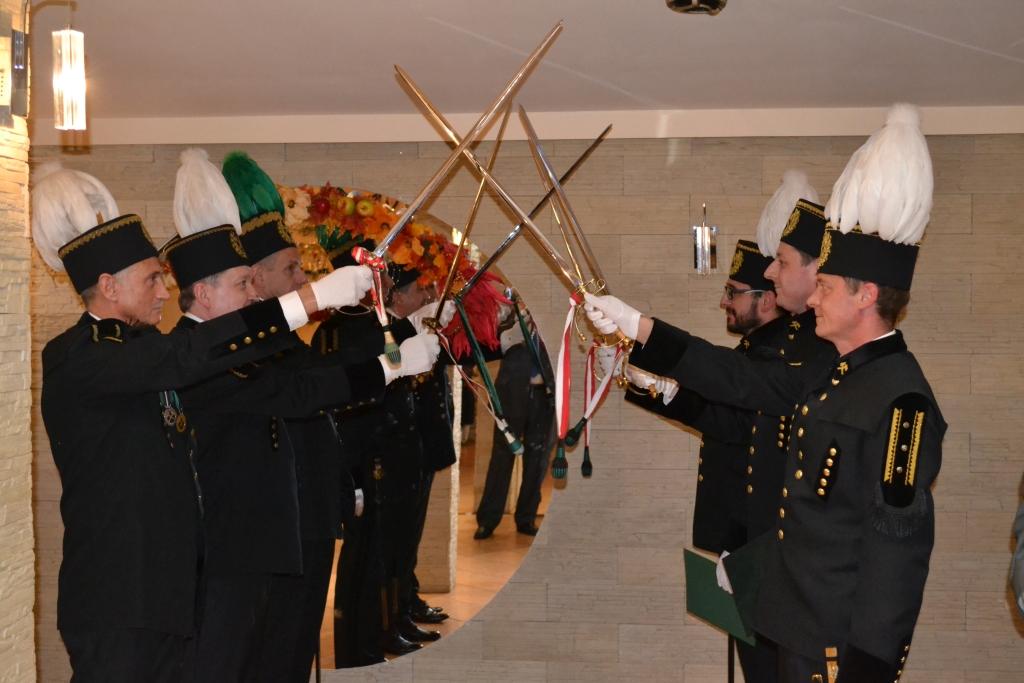 Honorowe szpady z okazji Dnia Górnika