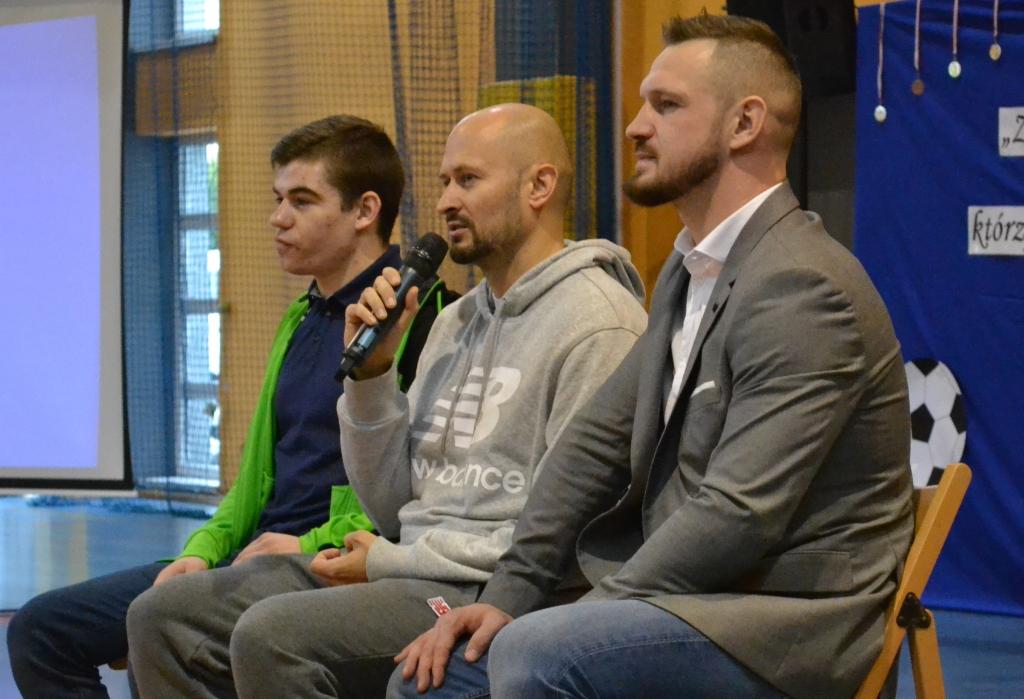 Z Kosztów na światowe ringi i stadiony. Znani sportowcy spotkali się z uczniami SP16