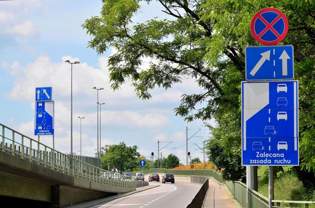 Korytarz życia i jazda na suwak obowiązkowe