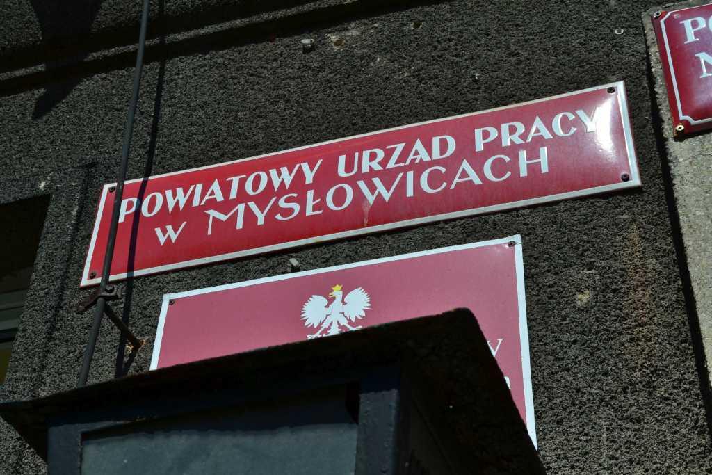 PUP pomaga miejskim spółkom. Sposób na taniego pracownika