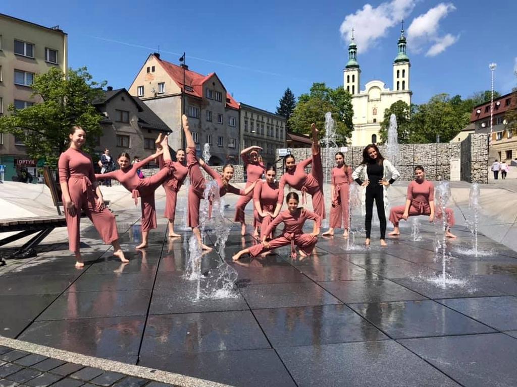 Sukcesy mysłowickich tancerek ze StageART Dance Studio