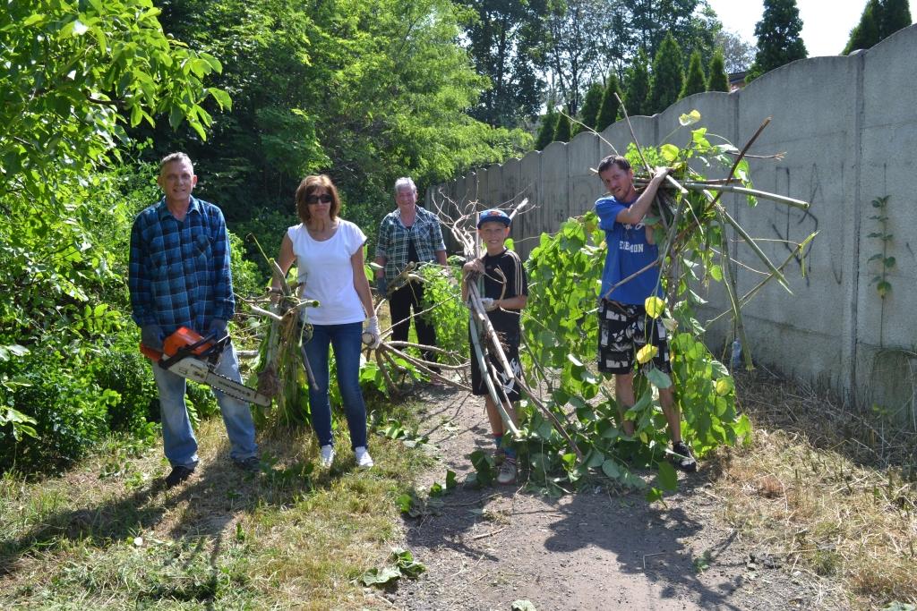 Akcja sprzątania na Bończyku. Oczyścili popularną ścieżkę