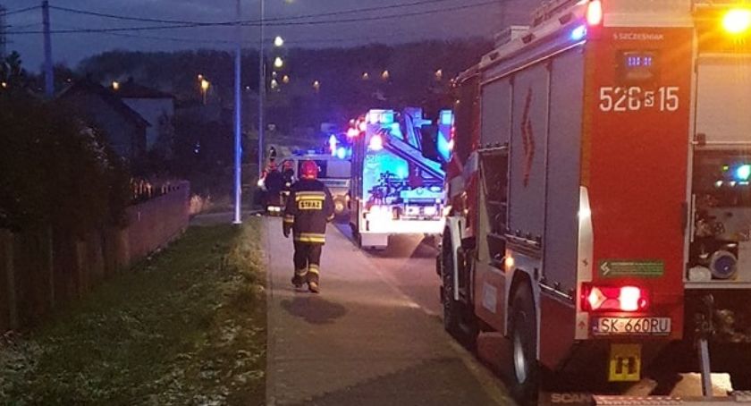 Wjechał w ogrodzenie na 3-go Maja. Kierowca w szpitalu