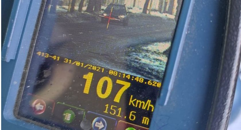 Jechali za szybko, stracili prawo jazdy