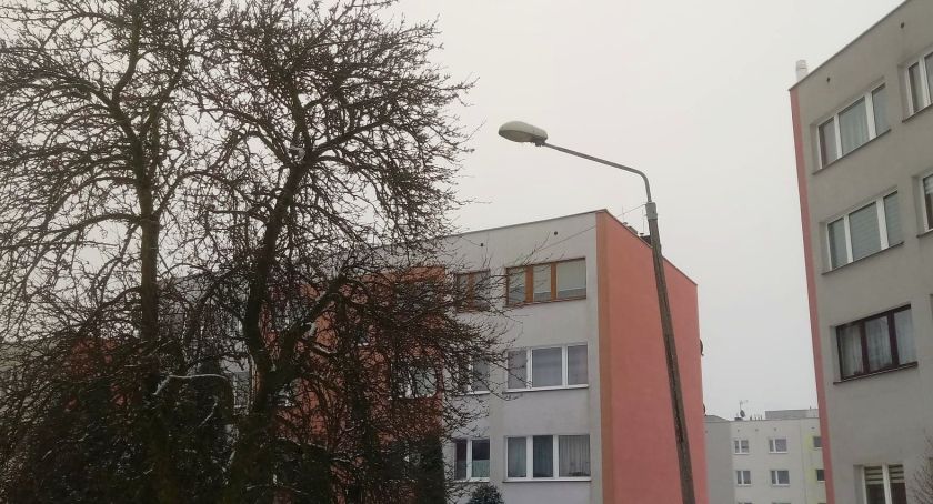 Od miesiąca nie świecą latarnie