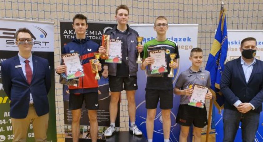 Oliwier Gwizdon na podium WTK juniorów
