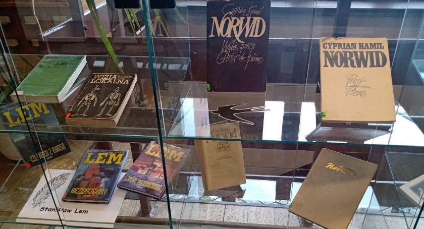 Poznaj bliżej patronów 2021 roku w miejskiej bibliotece
