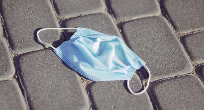 Nowe obostrzenia. Od soboty usta zasłonisz tylko tym