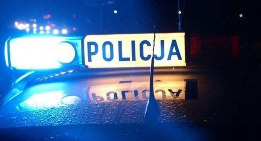 Pożar na ul. Janowskiej. Mieszkańców uratowali policjanci