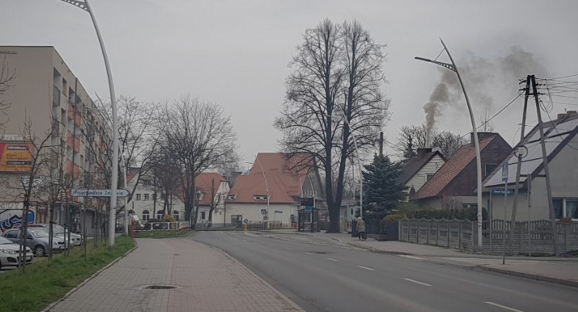 Zakopcony rynek w Wesołej