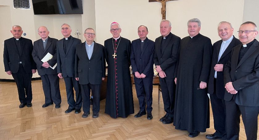 Proboszczowie z Bończyka i Ławek odchodzą na emeryturę