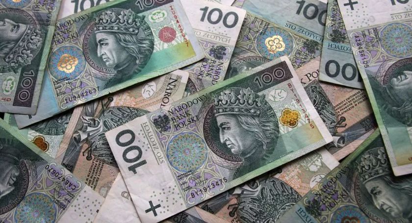 Jaka płaca minimalna w 2022 roku?