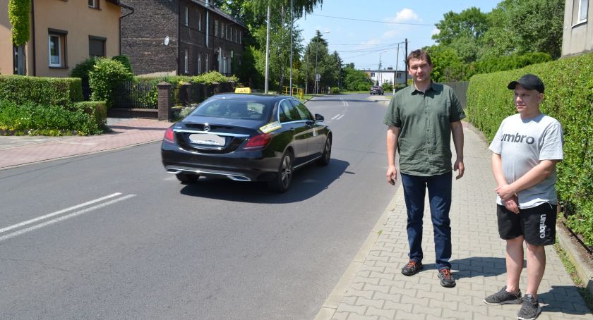 Potrzebne jest nowe przejście. Piesi nie czują się bezpiecznie