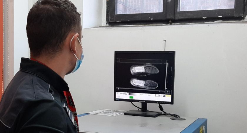Telefony ukryte w butach. Nielegalna przesyłka do aresztu