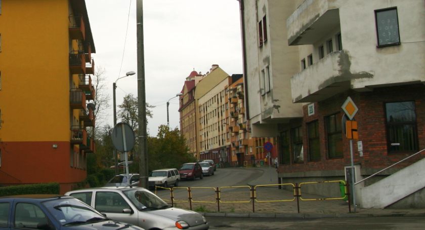 Ruch jednokierunkowy na ul. Strumieńskiego?