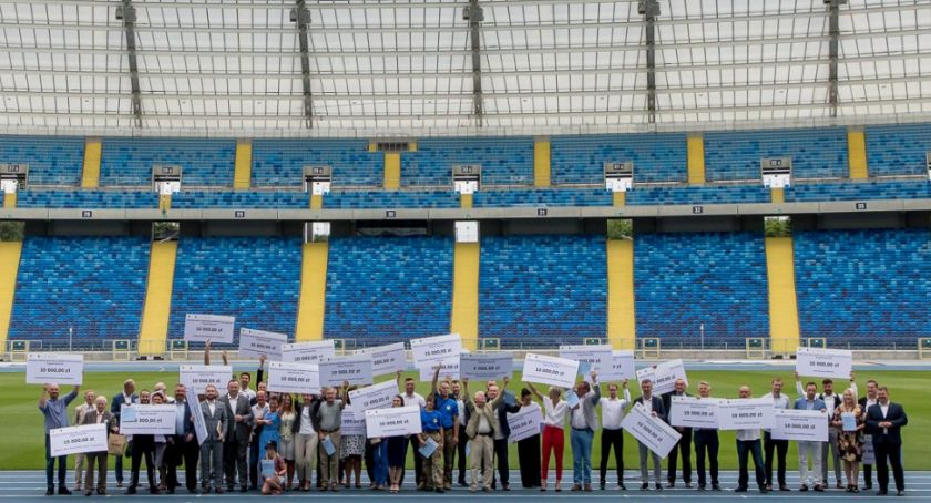 Marszałek wspomógł mysłowickie kluby sportowe