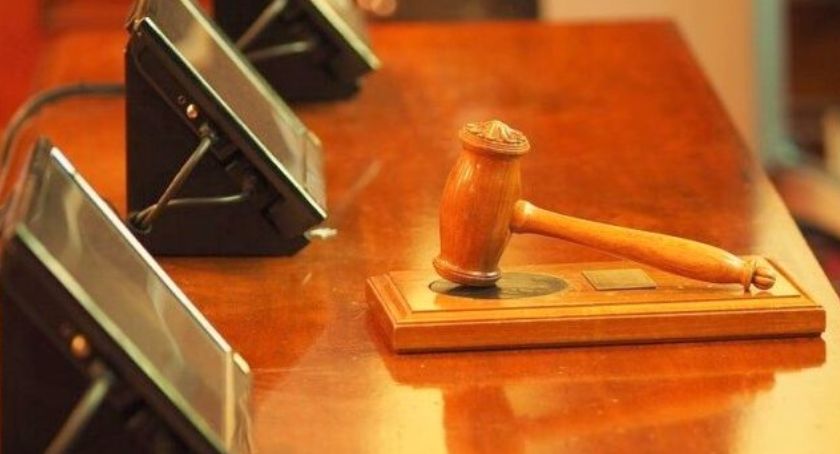 Kolejne odszkodowania dla zwolnionych urzędników