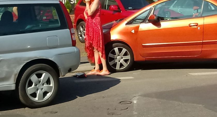 Kolizja na skrzyżowaniu Towarowej i Bytomskiej
