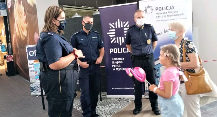 Jak nie zgubić dziecka w tłumie? Akcja mysłowickich mundurowych