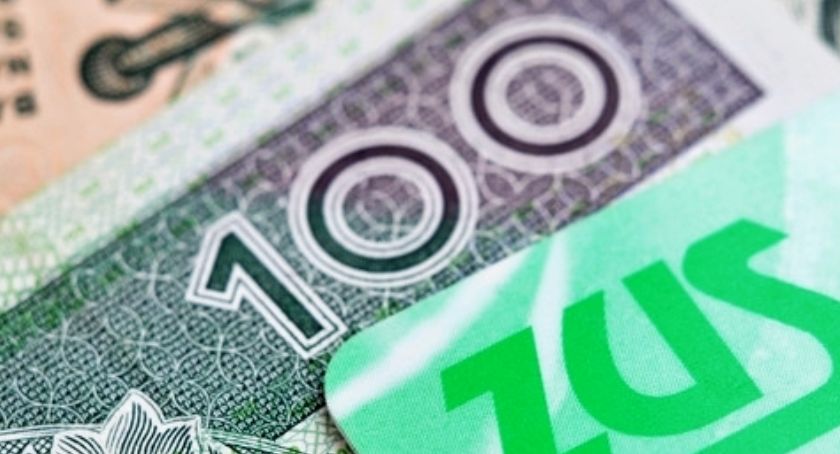 „Czternastka” dla emerytów i rencistów – nie trzeba składać wniosku