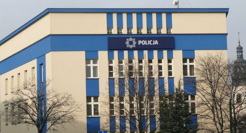 Znaleziono dokumenty i pieniądze. Można je odebrać w komendzie policji