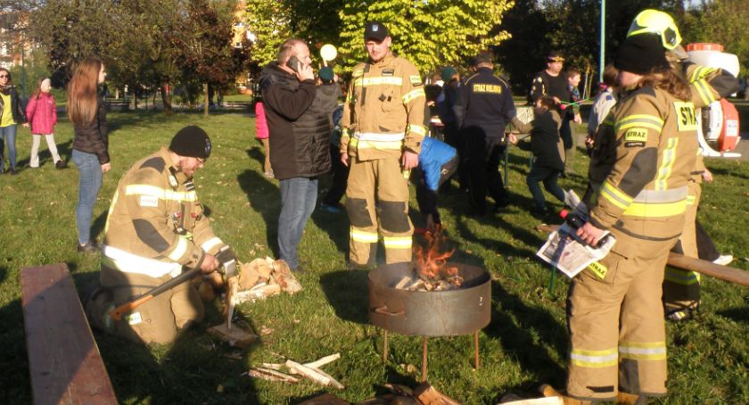 Krokusy posadzone, kartofle zjedzone. Święto Pieczonego Kartofla na Bończyku
