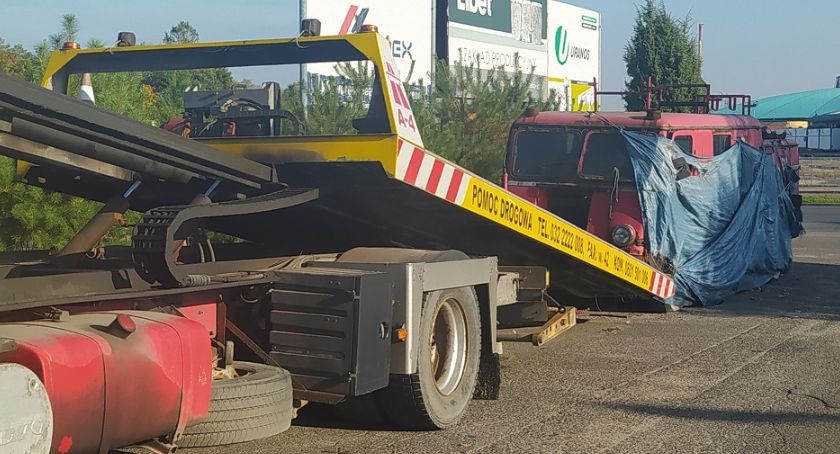 Strażnicy miejscy rozprawili się z niebezpiecznymi wrakami