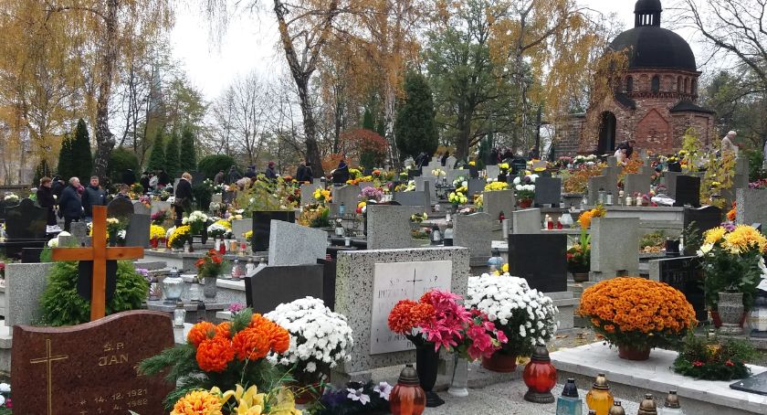 Zmiana organizacji ruchu przy cmentarzach