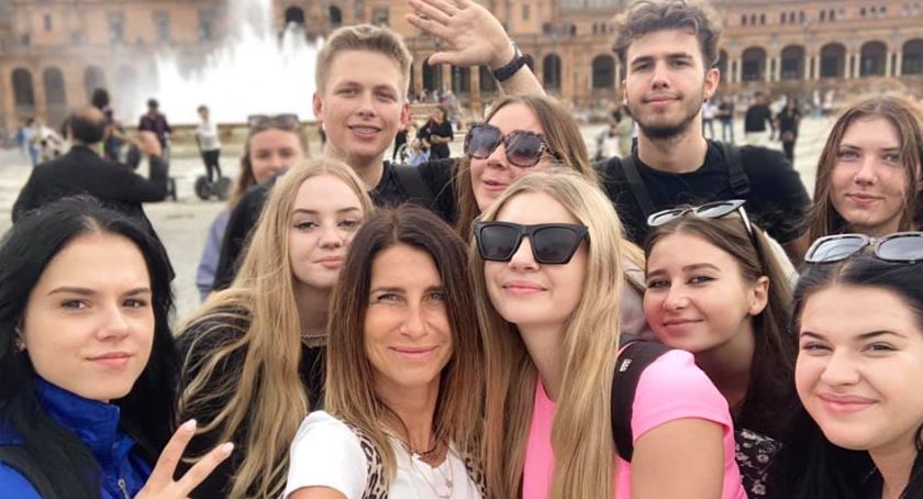 Erasmus 2021 – uczniowie CKZiU zakończyli zagraniczne staże we Włoszech i w Hiszpanii