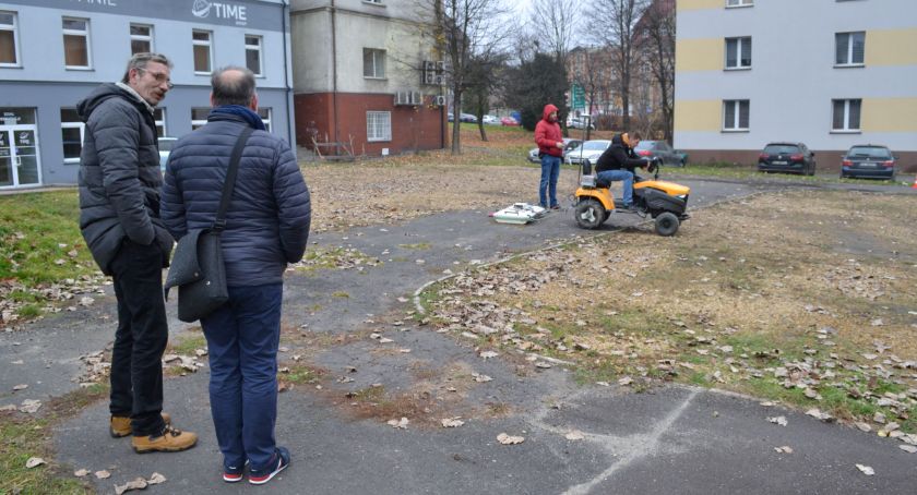 Szukają pod ziemią pozostałości mysłowickiej synagogi
