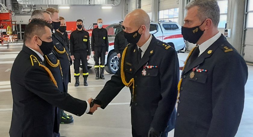 Uroczyste wręczenie awansów i ślubowanie strażaka w Komendzie Miejskiej PSP w Mysłowicach