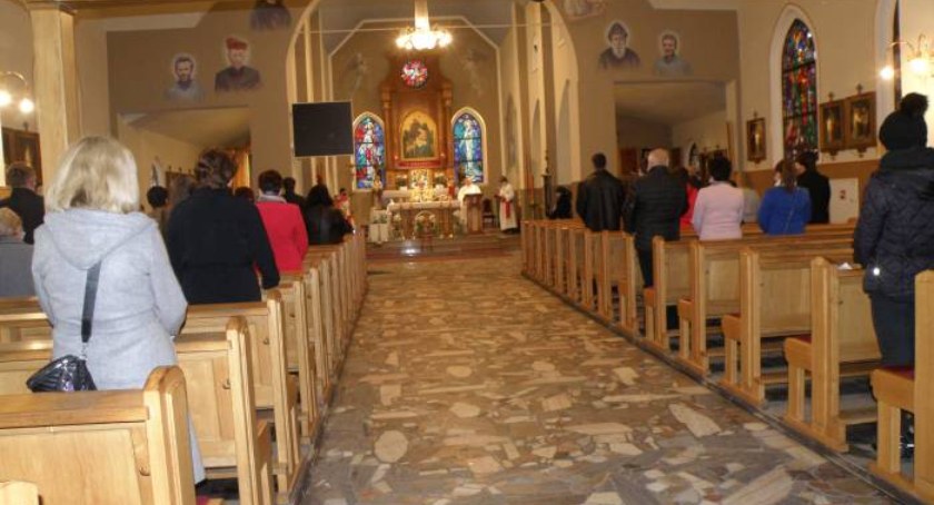 W niektórych kościołach będą dwie, a nawet trzy pasterki