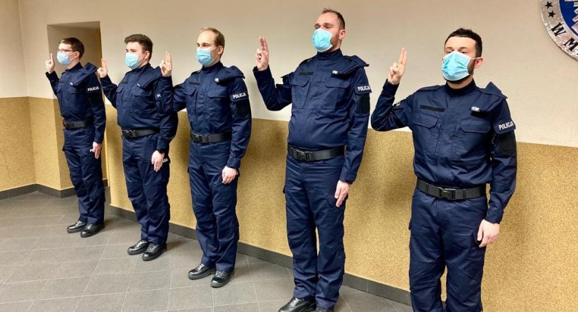 Nowi policjanci w mysłowickiej komendzie złożyli ślubowanie