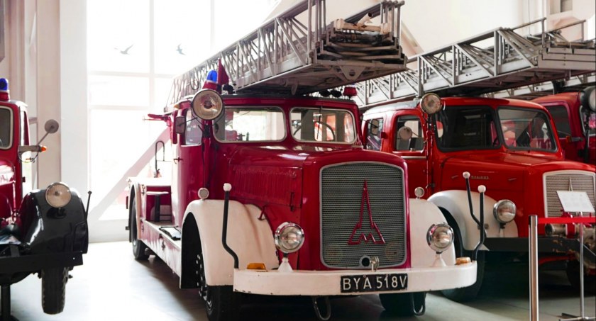 Autodrabina Magirus z 1940 r. ze zbiorów Centralnego Muzeum Pożarnictwa