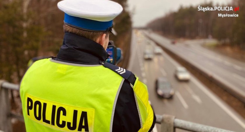Policjanci sprawdzali, czy kierowcy jeżdżą 
