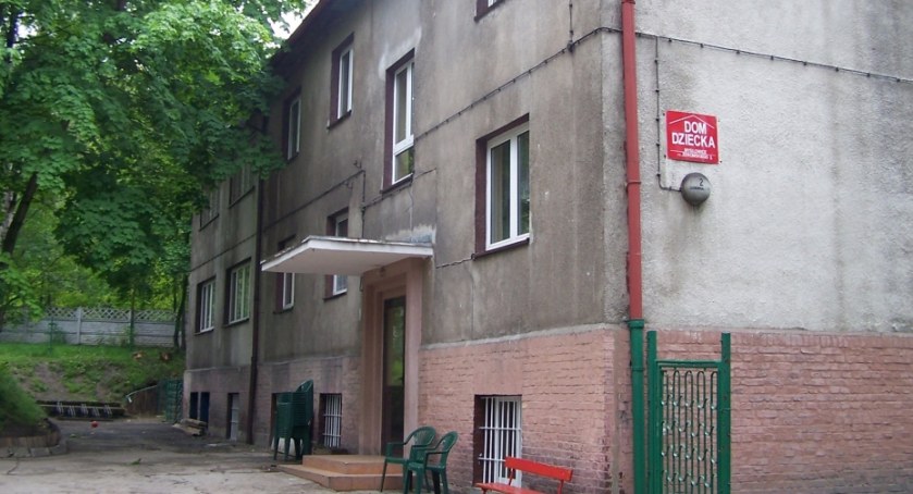 COVID-19 daje się we znaki w domu dziecka. Pilnie potrzebni wychowawcy