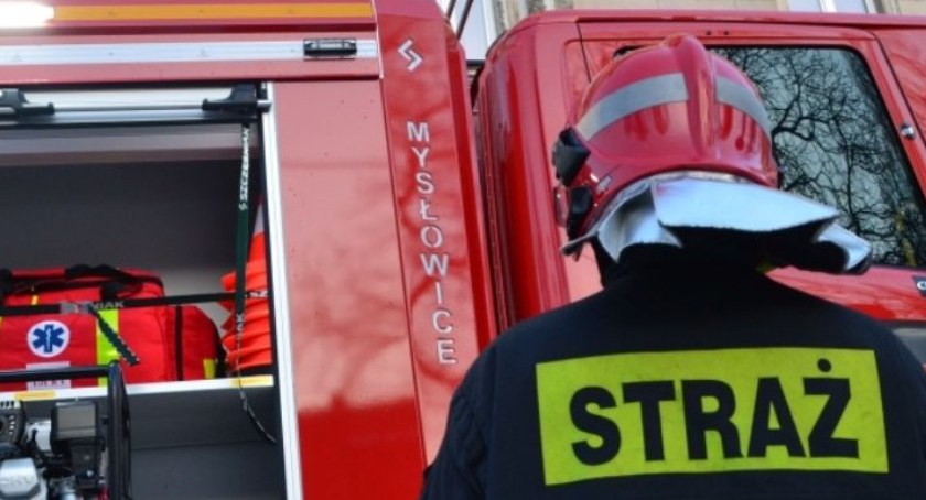 Mocno wieje. Do straży pożarnej w Mysłowicach wpływają pierwsze zgłoszenia