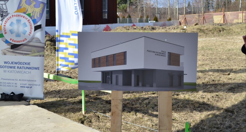 Nowa stacja pogotowia ratunkowego w Mysłowicach będzie gotowa w przyszłym roku
