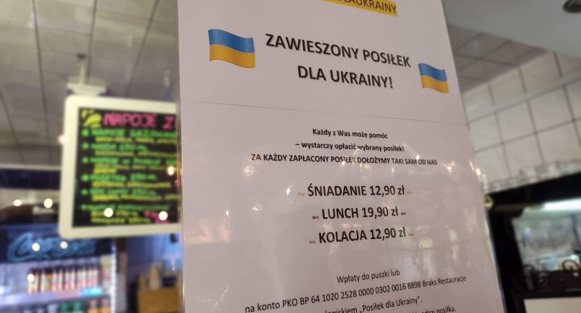 Zawieszony posiłek w Braksie – akcja na rzecz rodzin z Ukrainy