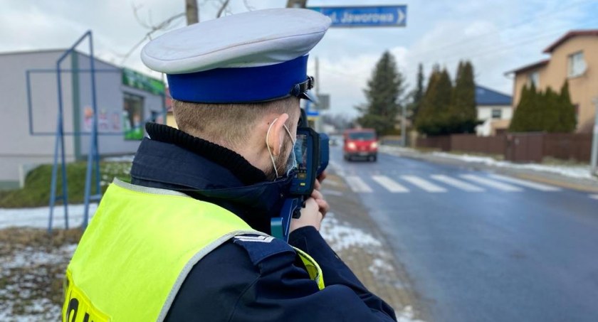 Mandaty dla kierowców i dla pieszych